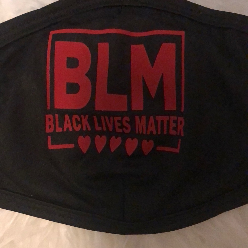 ✊🏾 BLM😷